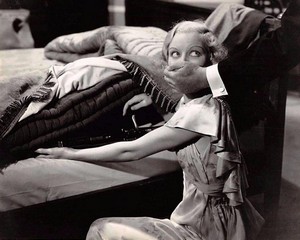 Menace (1934)