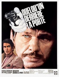 Quelqu'un derrière la Porte (1971) - poster