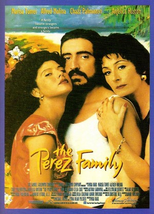 The Perez Family (1995) - poster