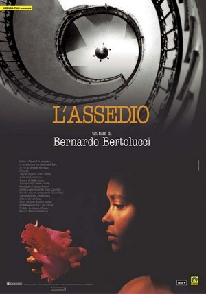 L'Assedio (1998) - poster