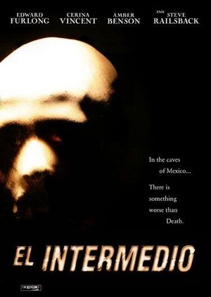 Intermedio (2005) - poster