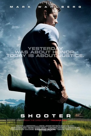 Shooter (2007) - poster