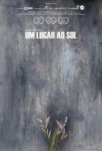 Um Lugar ao Sol (2009) - poster