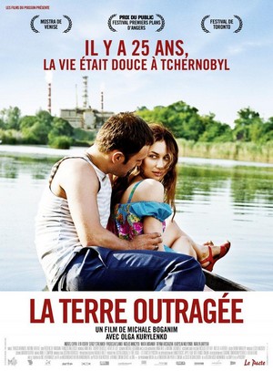 La Terre Outragée (2011) - poster