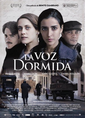 La Voz Dormida (2011) - poster