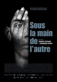 Sous la Main de L'Autre (2011) - poster