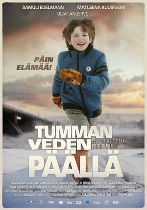 Tumman Veden Päällä (2013) - poster