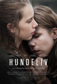 Hundeliv (2016) - poster