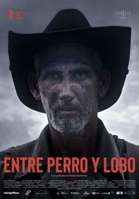 Entre Perro y Lobo (2020) - poster