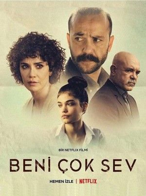 Beni Çok Sev (2021) - poster