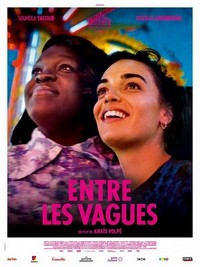 Entre les Vagues (2021) - poster