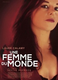 Une Femme du Monde (2021) - poster