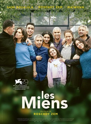 Les Miens (2022) - poster