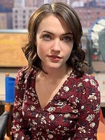 Violett Beane