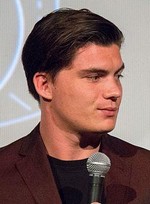 Zane Holtz